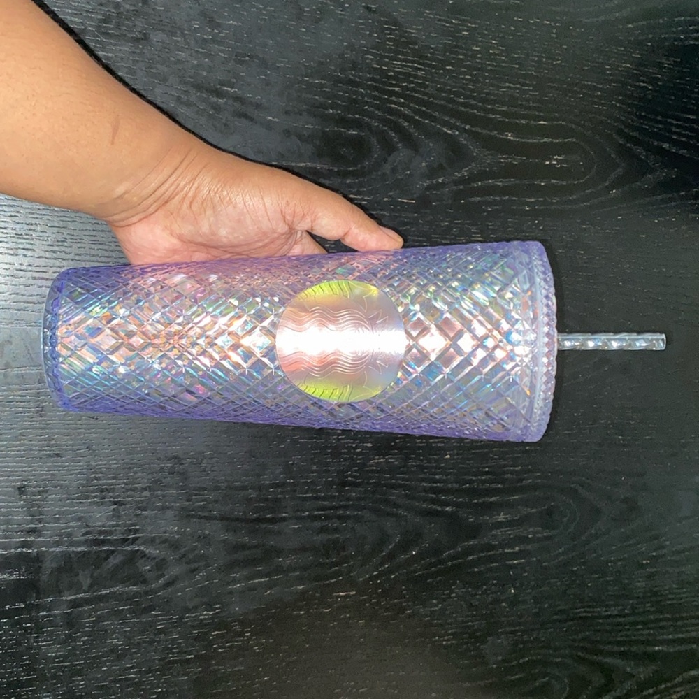 Starbucks Jeweled Bling 2022 Holiday Cold Iridescent
Tumbler 24oz
